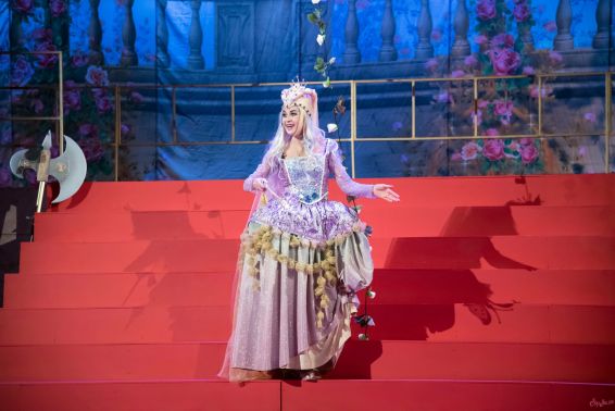 ��� � �����